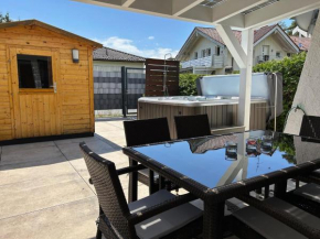 Ferienhaus Andrea mit Whirlpool und Sauna